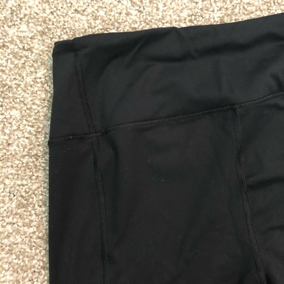 Victoria Sport Black Leggings - Picture 5 of 6